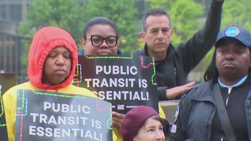 Chicago transit works sound alarm on steep budget cuts