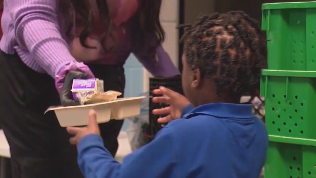 Snack time with the Greater Chicago Food Depository