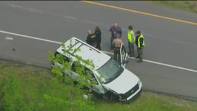Illinois state trooper hit by wrong-way driver in Cook County, police say