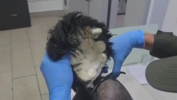 Columbian police catch man smuggling $10K worth of cocaine under toup?e