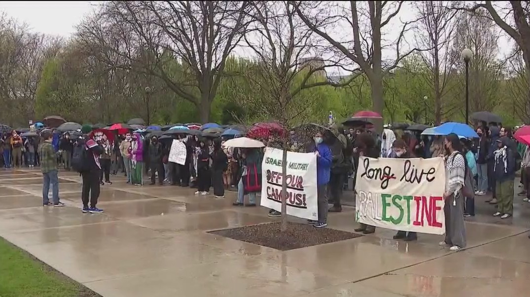 Jewish groups blame mayor for antisemitism in Chicago