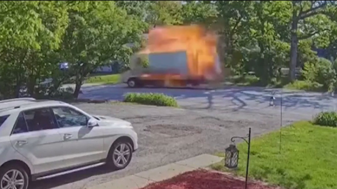 'I was expecting to see body parts': Reaction after truck explodes in Chicago suburb