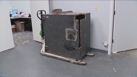 Thieves get away with $1M in Cook County jewelry store heist