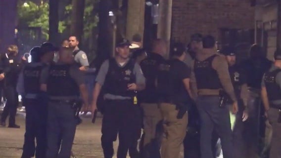 Chicago police officer shot and killed in Chatham