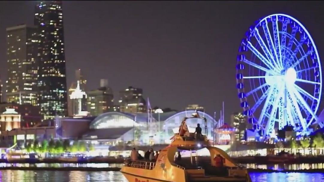 Seadog Cruises show of Chicago life you've never seen before