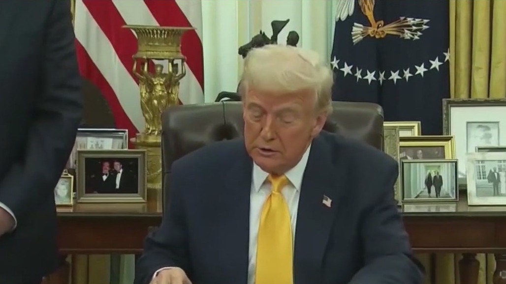 Trump directs ICE to expand deportations in Chicago, other Democratic-run cities