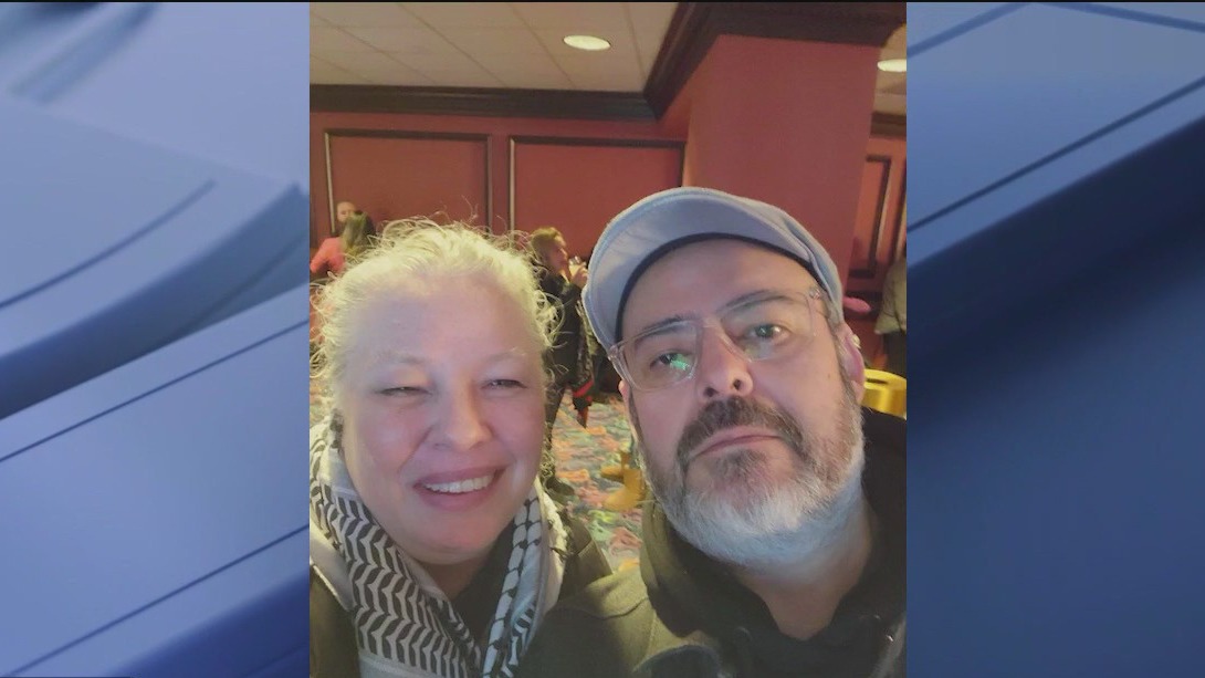Suburban woman says husband detained at O'Hare airport despite longtime legal residency