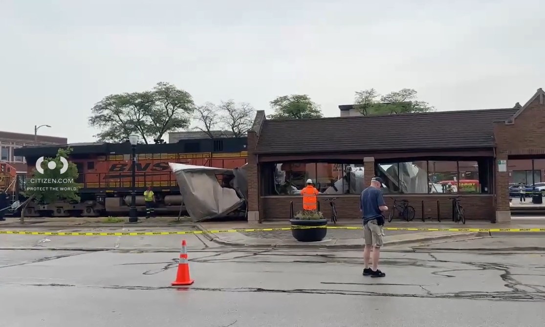 Train crashes into semi-truck at La Grange Metra stop