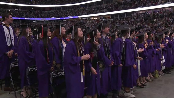 Steve Carell dances through Northwestern University commencement speech
