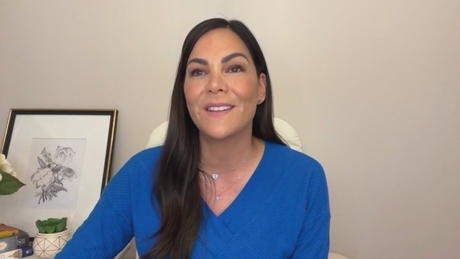 Illinois lawmaker renews calls to protect public officials, first responders after recent threats