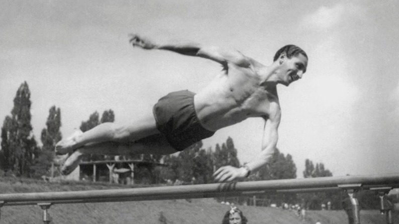 'The Teacher of Auschwitz' tells amazing story of defiance