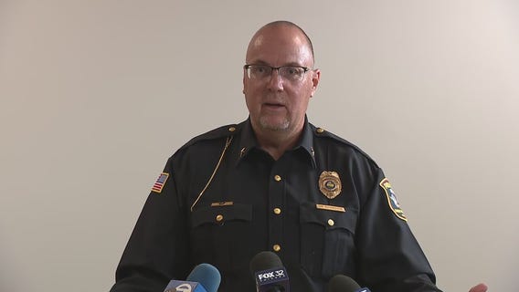 Indian police provide update after officer wounded, suspect killed in confrontation outside hotel