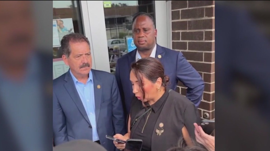 Illinois congressmen denied access to ICE facilities