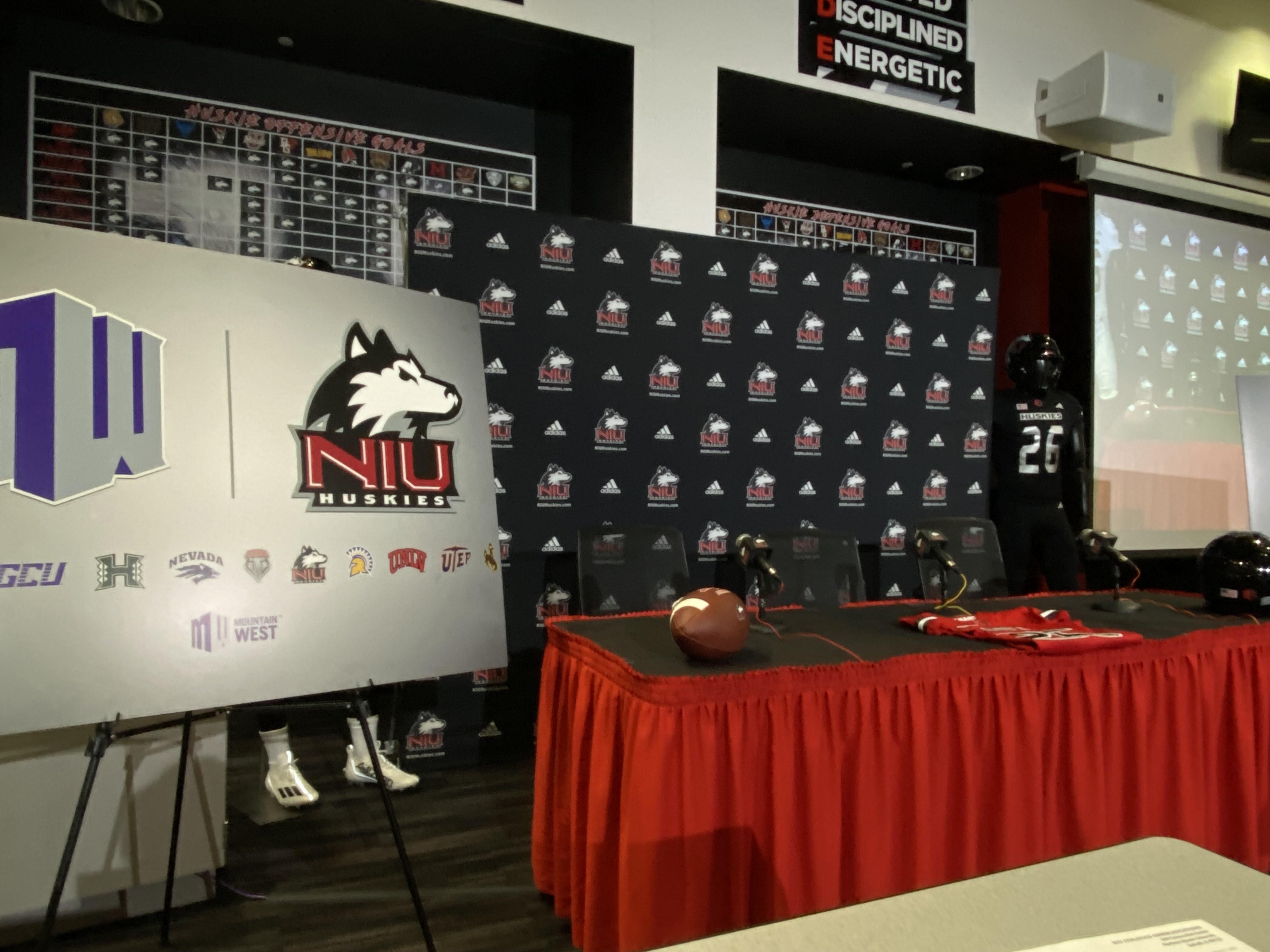Northern Illinois leadership talks NIU football joining the Mountain West