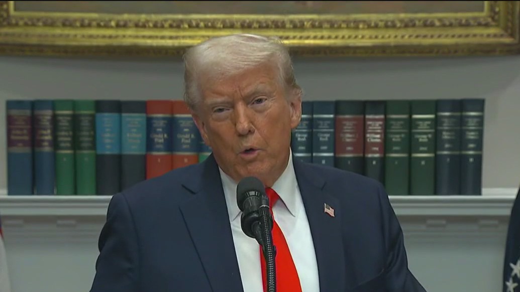 Trump halts Ukraine aid