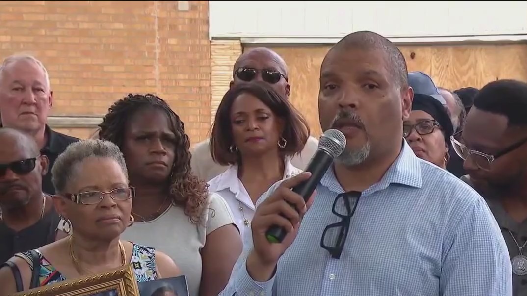 Vigil held for victims in 'suspicious' apartment fire on West Side
