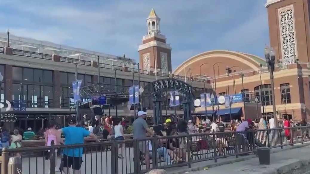 Deadly stabbing at Navy Pier