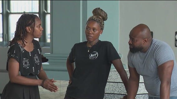 As violent crime drops in Chicago, neighborhood organizations focus on youth