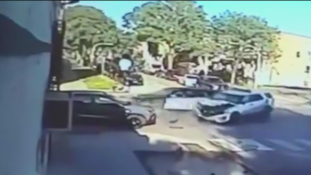 New details released about crash involving Chicago police vehicle