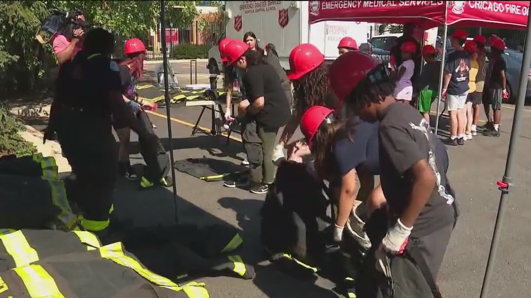 Courage Camp introduces Chicago teens to life as first responders