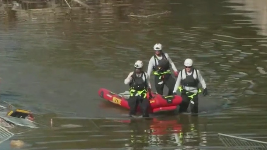 Heavy rain makes Texas flood search and recovery even more difficult