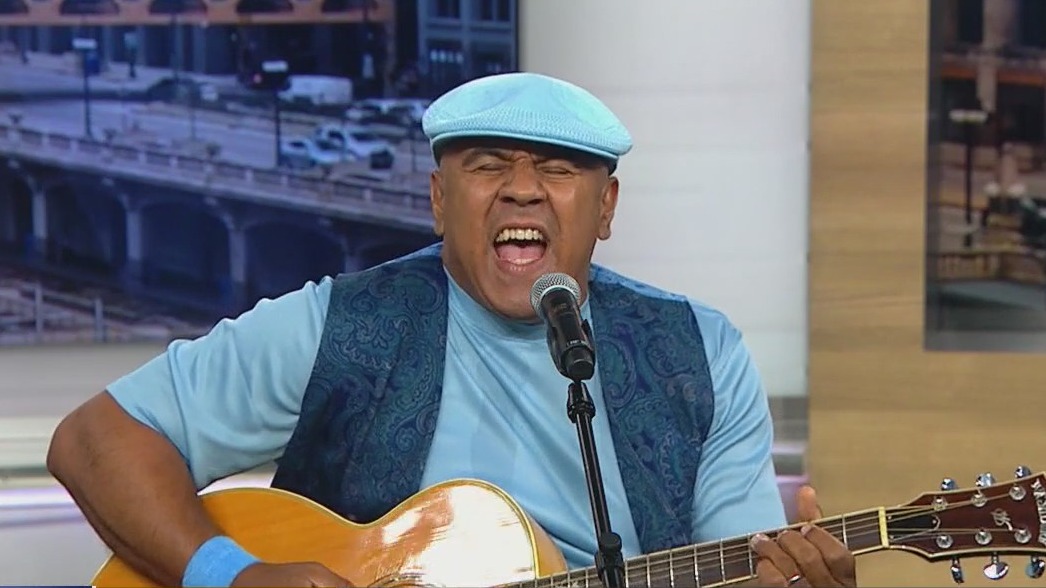 Chicago blues star Ronnie Baker Brooks performs on Good Day