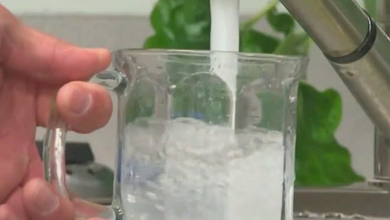 2 Chicago suburbs warn about elevated lead levels in drinking water