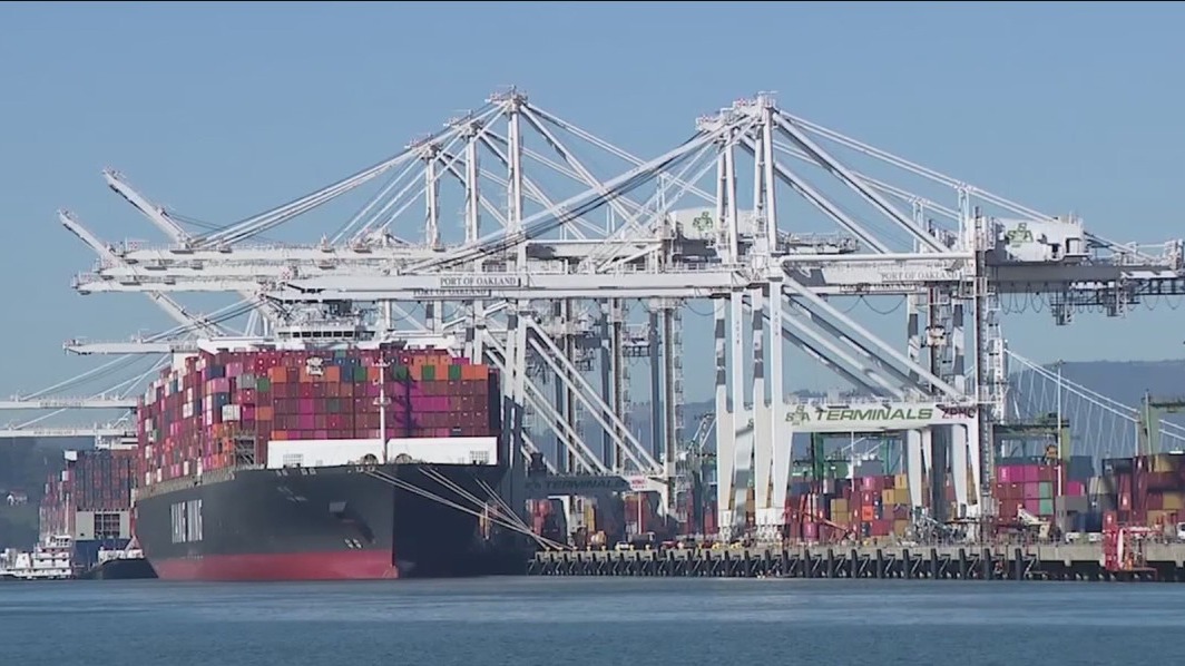 White House eyes trade deals before Aug. 1; talks tough with India, EU, Japan