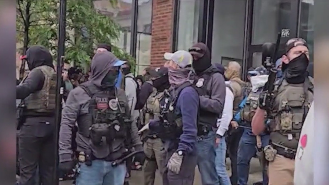 Illinois lawmakers push to unmask ICE agents in new bill