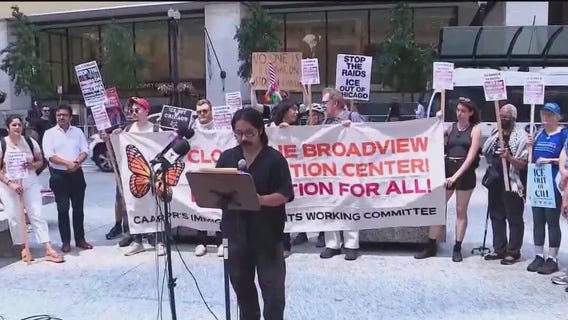 Immigrant rights groups demand action on ICE facility in western suburbs