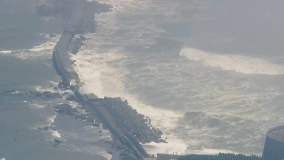 Tsunami waves hit U.S. West Coast after powerful Russia earthquake