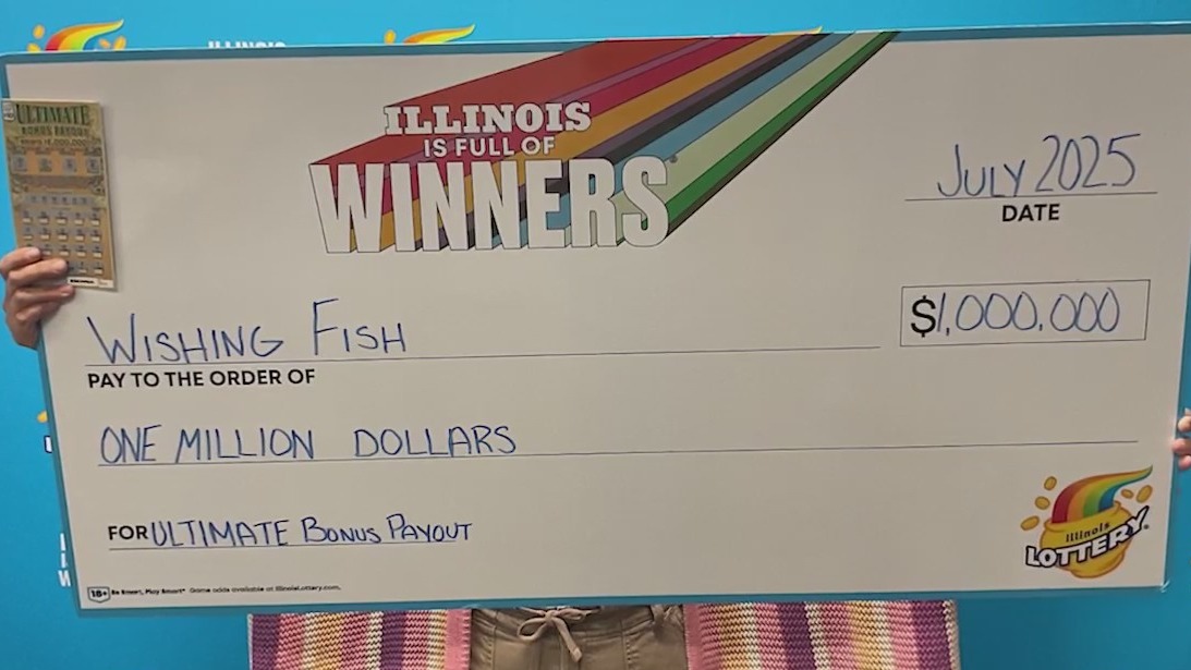 Illinois woman wins $1M on scratch-off ticket and pays it forward | ChicagoNOW