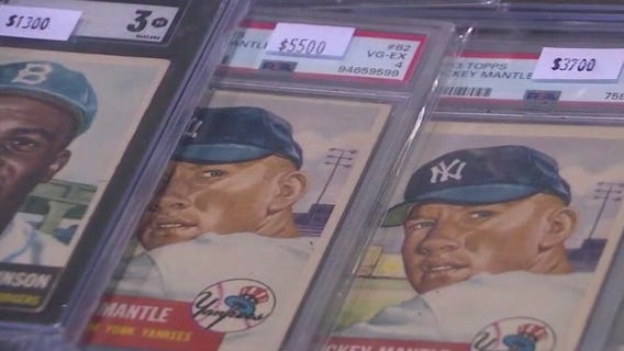 World's largest sports collectibles convention takes place near Chicago