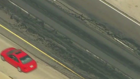 Cars dodge sludge spill on Stevenson Expressway