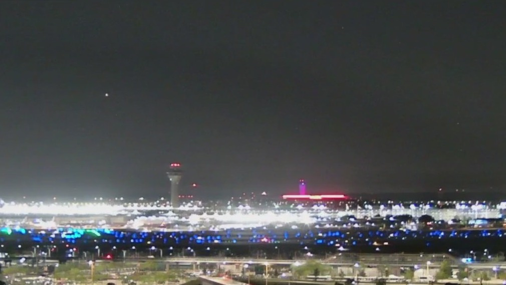 United Airlines 'technology issues' temporarily grounds flights at O'Hare airport