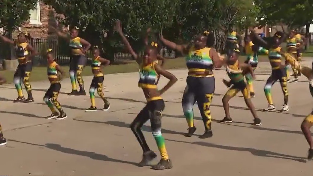 Next Level Dance Troupe gets ready for Chicago's Bud Billiken Parade