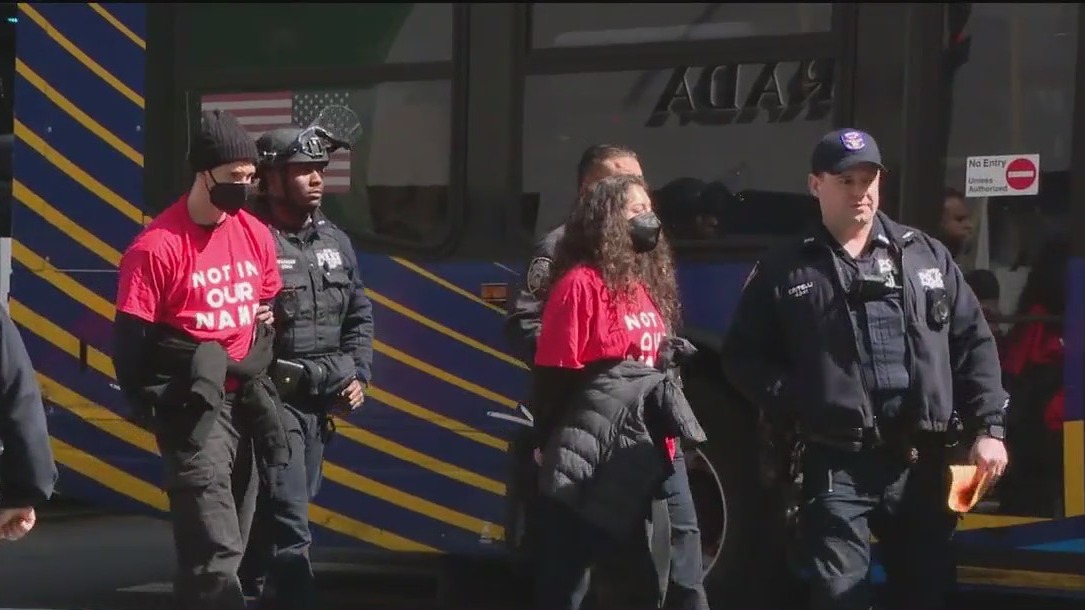 Trump Tower protesters support Mahmoud Khalil