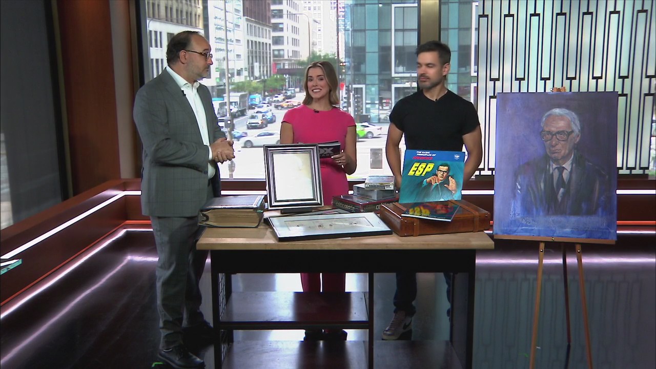 Chicago auction unveils legendary mentalist?s wardrobe, memorabilia & mystique