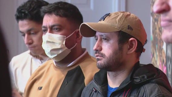 Venezuelan man saves Chicago brother's life with kidney transplant after ICE detention fight