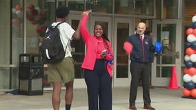 Chicago school year kicks off with hugs and excitement