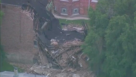 Building collapses in Chicago's Englewood neighborhood