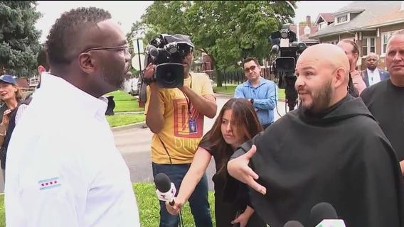 Chicago mayor meets with residents after heavy rainfall, flooding