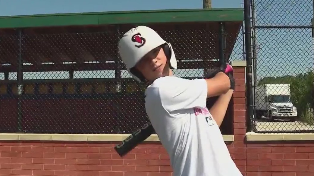 Chicago area 12-year-old eyes Little League Home Run Derby