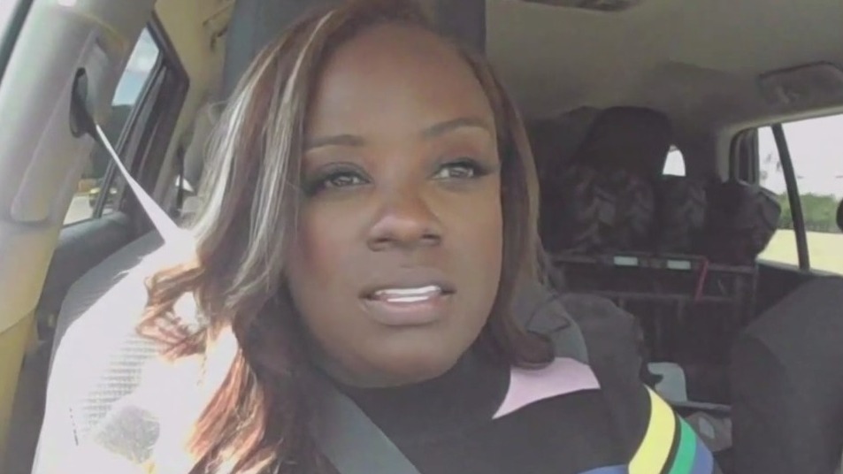 Blind Chicago man reunited with stolen dog | Here's what we know