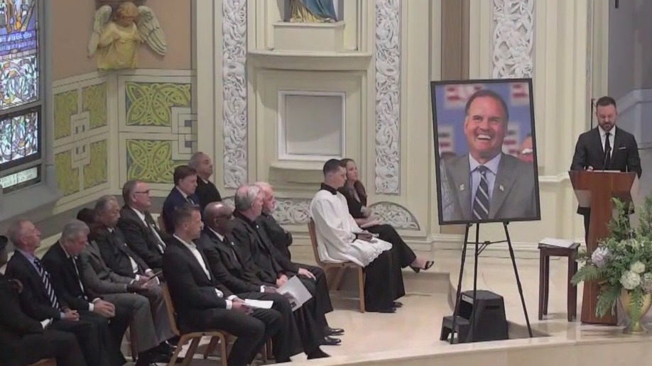 Cubs Hall of Famer Ryne Sandberg remembered at memorial service: 'He was salt of the earth'