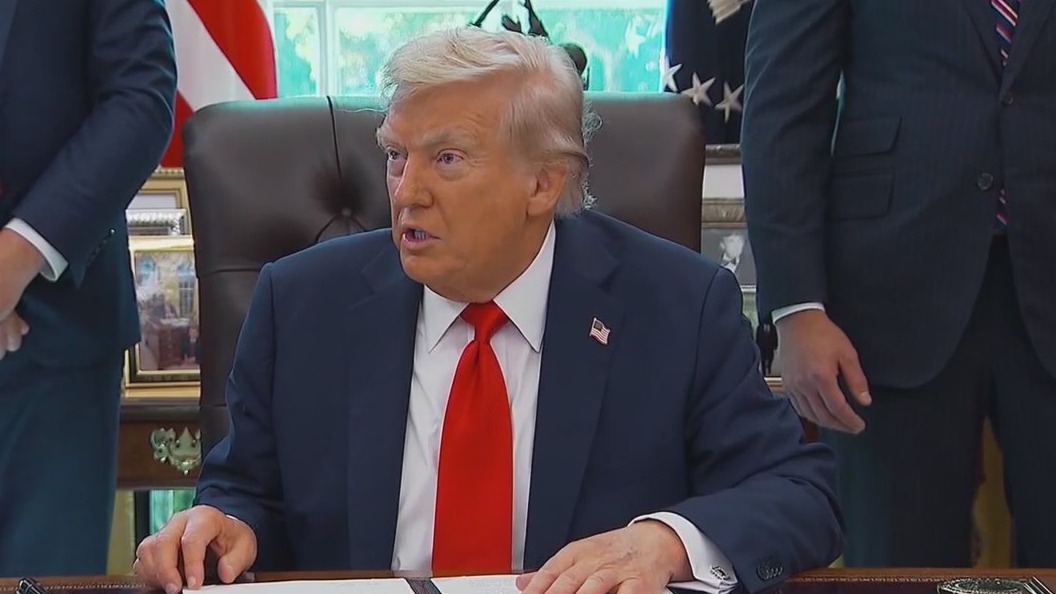 Trump executive order challenges 1989 Supreme Court flag ruling