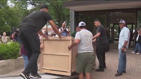 Pilgrim Mother statue arrives in northwest suburbs for monthlong display