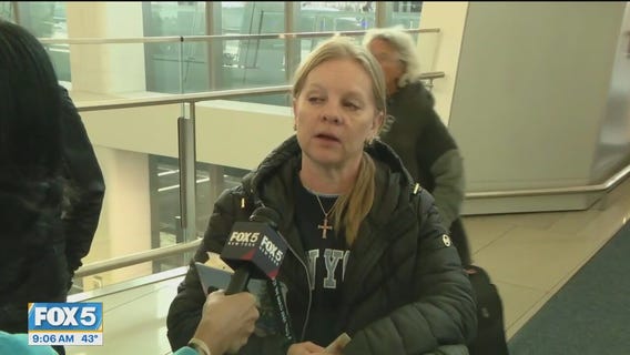 'Weasel through somehow' New Yorkers on arriving to airport late trend
