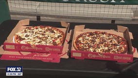 White Sox, Beggars Pizza help with John Stamos Riot Fest request
