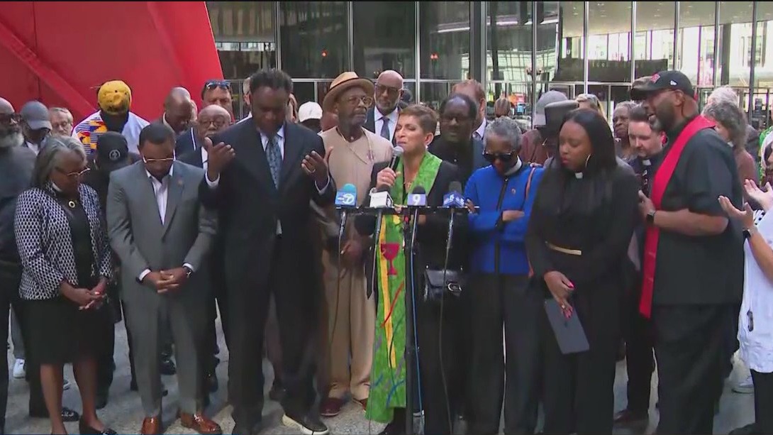 Chicago clergy rally to 'resist the Trump takeover'